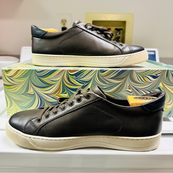 Bruno Magli Westy Italian Leather Sneakers - Picture 10 of 10